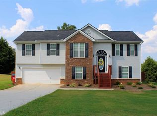 815 Brandon Dr, Winder, GA 30680