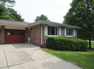 6032 Rudgate Dr, Kalamazoo, MI 49009