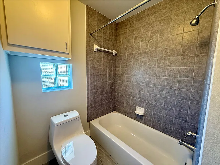 9833 Sandra Ann Ct — Photo 22