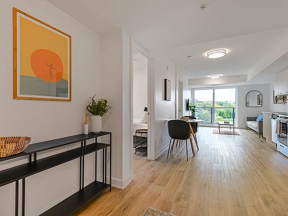 3rd image of 19 Robinson Ave #Studio-