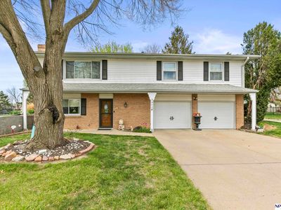 5802 S 104th St, Omaha, NE, 68127