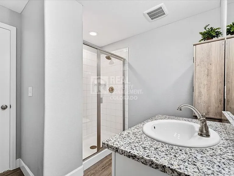 5176 Ditmars Trl — Photo 41