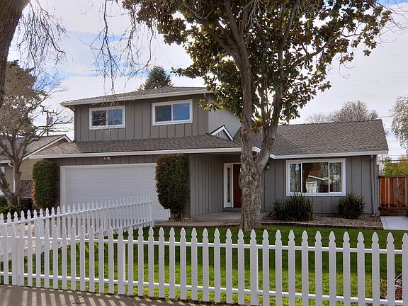 2nd image of 1501 Stockbridge Dr