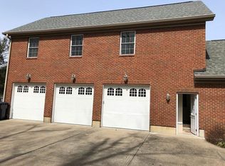 6016 Kenwood Rd, Cincinnati, OH 45243