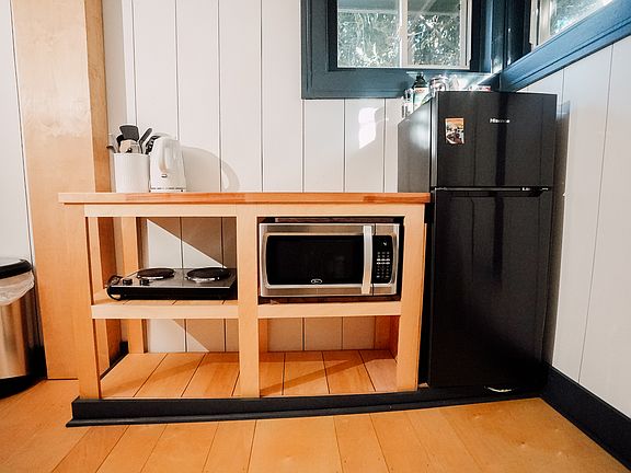 5th image of 225 S Germantown Rd #B