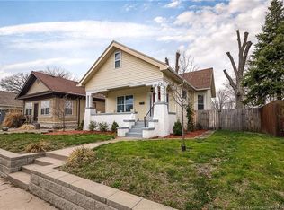 1005 E 10th St, Jeffersonville, IN 47130