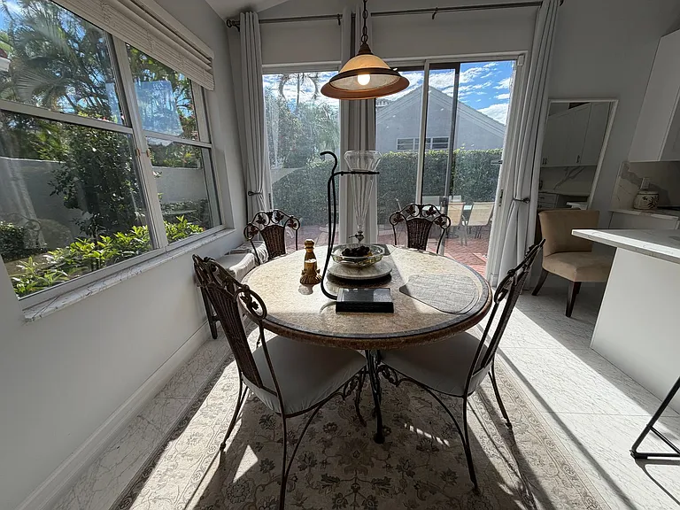 5950 Almaden Dr — Photo 12