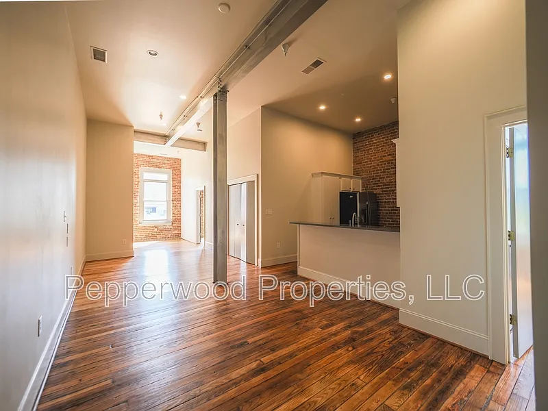 2 bed, 2.0 bath, 1200 sqft, $1,595 — Photo 4