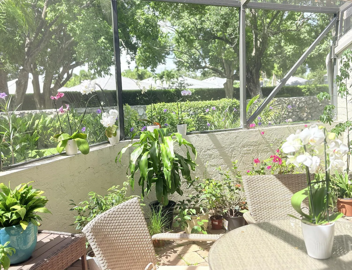 3 bed, 2.5 bath, 1983 sqft, $12,000 — Photo 2