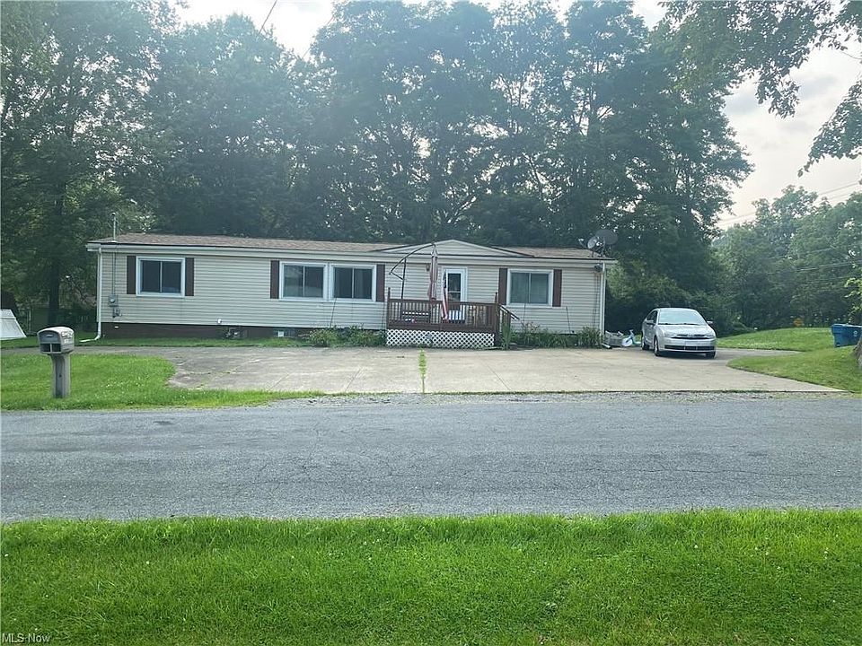 1st image of 3064 Elderberry Ave