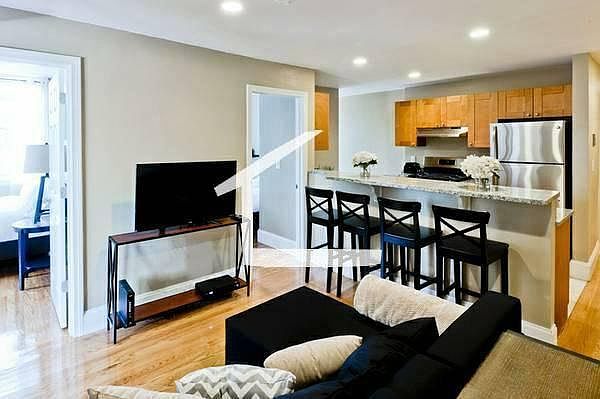 1st image of 82 Egmont St #_006