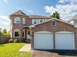 38 Silverbirch Pl, Whitby, ON L1R 1X6
