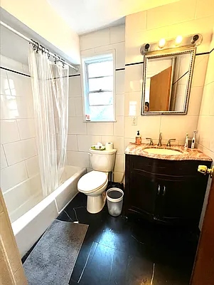 Rented by City Connections Realty | media 6