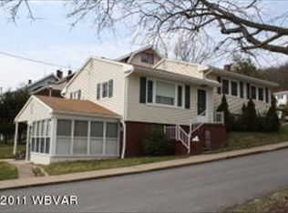1057 Poplar St, Williamsport, PA 17701
