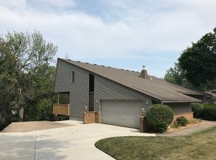 3427 N Elmwood Ave, Davenport, IA 52806