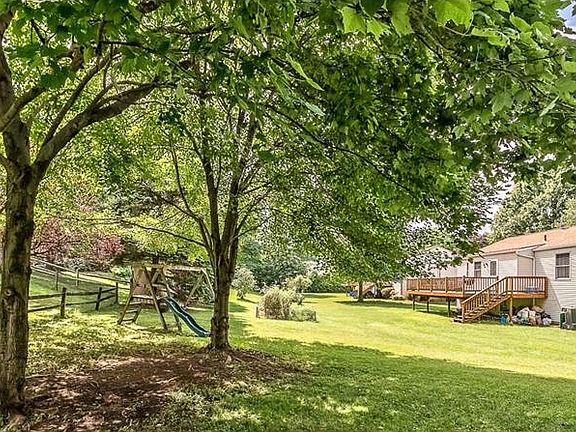 2nd image of 505 Chaparral Dr