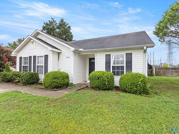 2nd image of 13614 Boca Cir SE