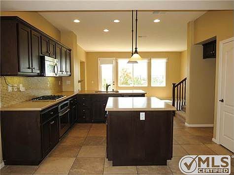 3rd image of 442 Avenida Gabriel