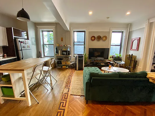 Rented by Simply Brooklyn Realty Inc | media 21