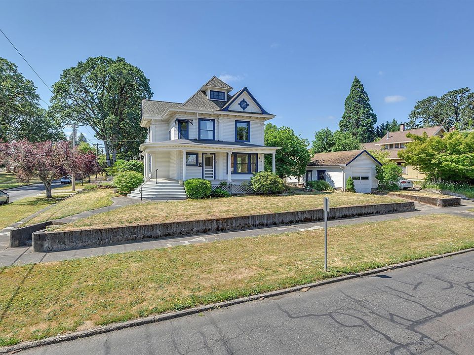1st image of 2338 18th Ave