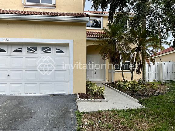 2nd image of 684 Stanton Dr