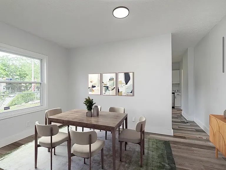 2531 Brookside Ave — Photo 3