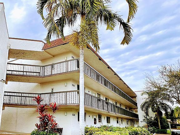 2nd image of 7400 NW 17TH Street #308