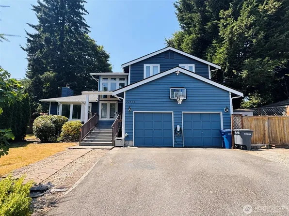 22533 13th Avenue S, Des Moines, WA 98168
