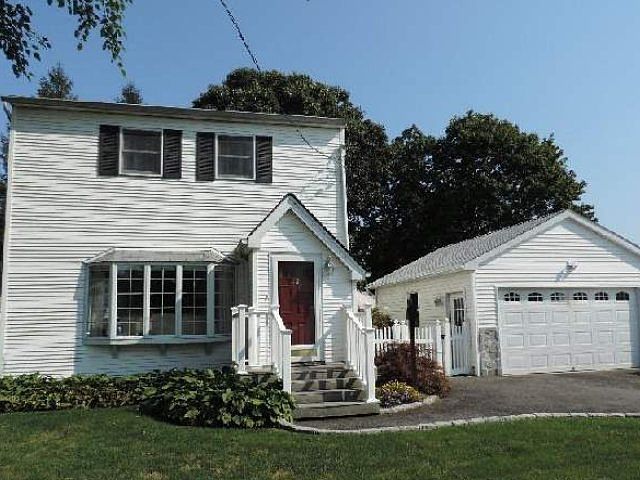 1st image of 2585 8th Ave