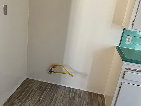 2nd image of 8403 1/2 Santa Fe Ave