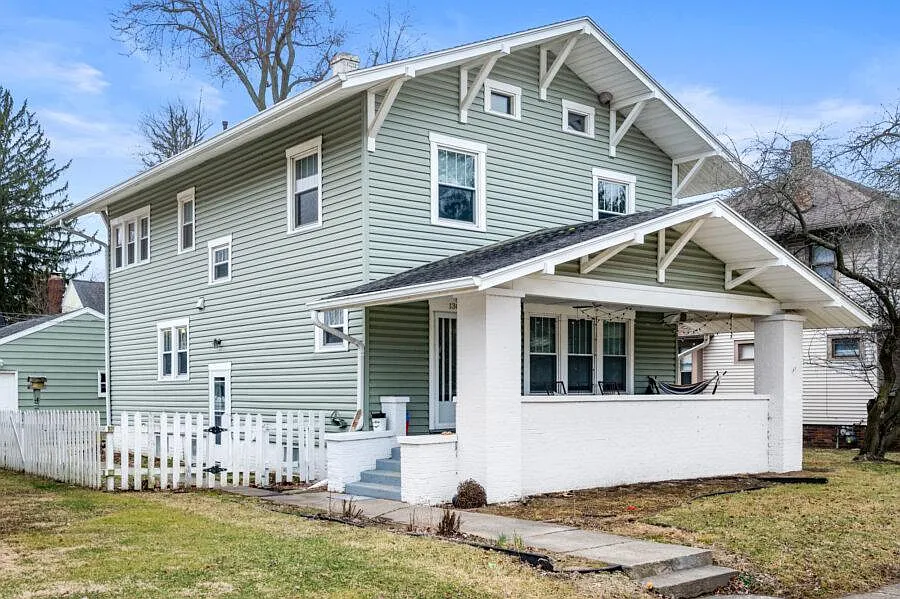 1309 W University Ave