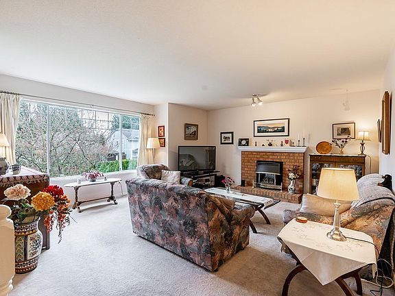 5th image of 6075 133b St