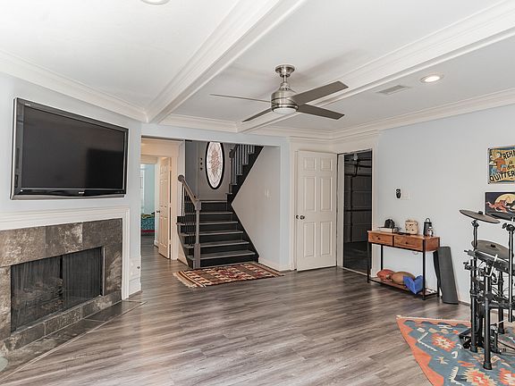 4th image of 1017 Nantucket Dr #A