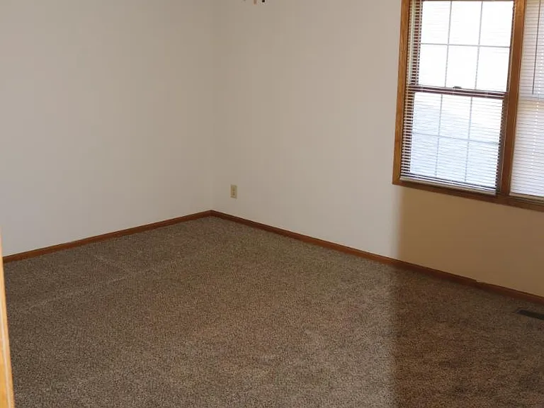 6335 Benjamin Pl — Photo 8