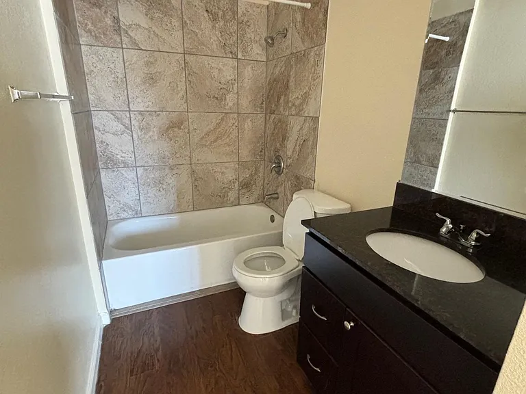 2573 Ulric St #8 — Photo 12