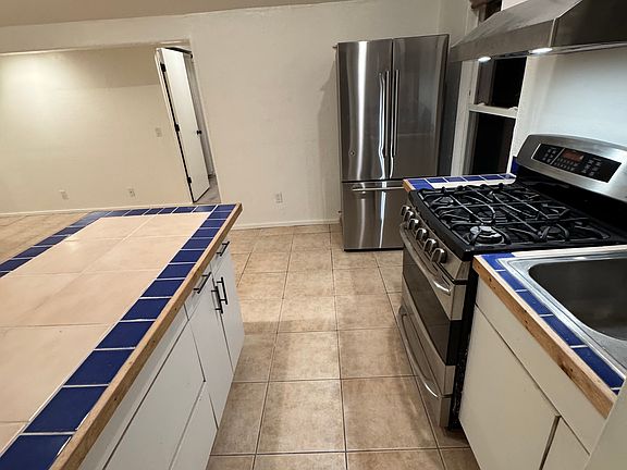 2nd image of 115 30th Ave #113