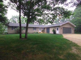 1563 Lakeshore Dr, Gladwin, MI 48624