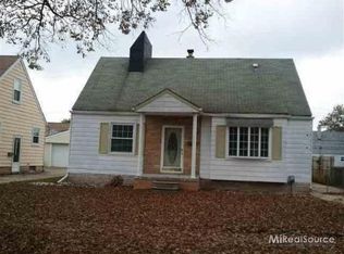 25621 Fortuna St, Roseville, MI 48066