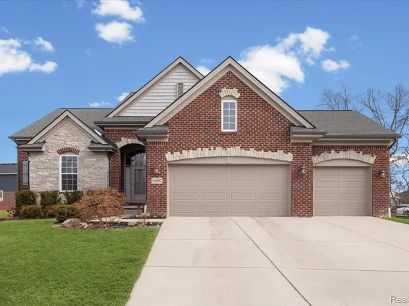 14097 Burlwood Ln, Belleville, MI 48111