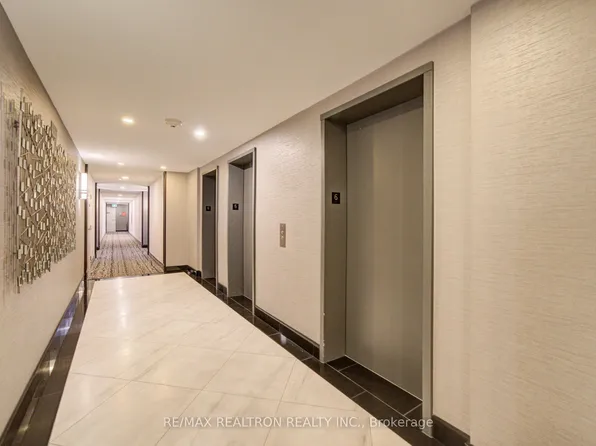 5460 Yonge St #611, Toronto, ON M2N 6K7