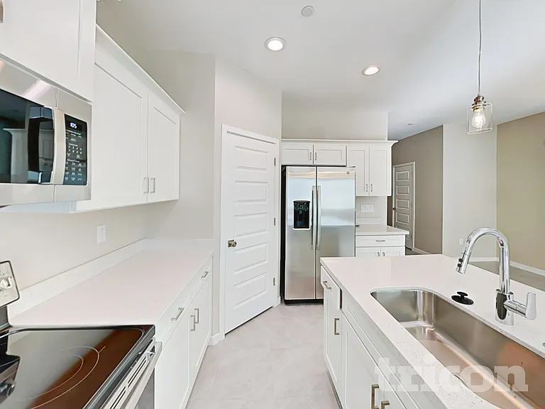 4549 E Granada St — Photo 2