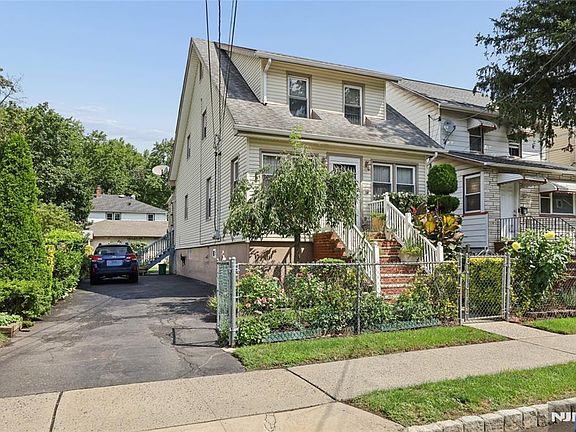 2nd image of 205 Warren Street