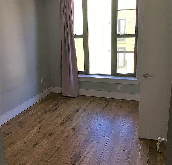 306 Evergreen Ave #2R — Photo 6