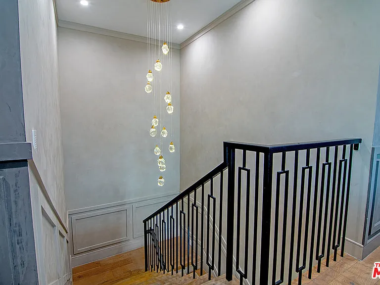 418 N Poinsettia Pl — Photo 29