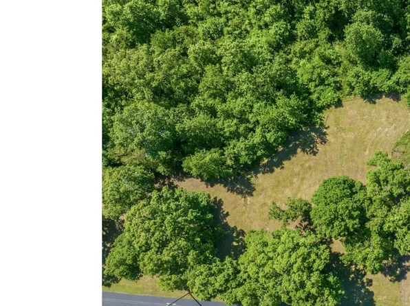 340 Rivers Edge Dr, Bath Springs, TN 38311