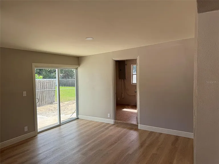 107 N Galena Ave — Photo 6