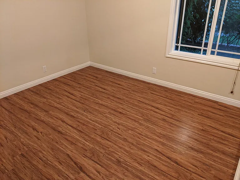 Bedroom 1 (1/2)