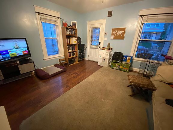2nd image of 5215 Globe Ave
