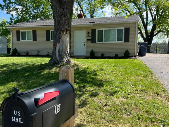 18 Foster Ln, Wentzville, MO 63385