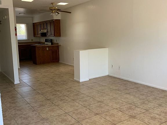2nd image of 2601 N Fontana Ave #3413340